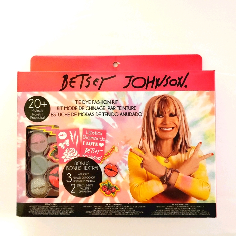 Betsey Johnson Tie Dye Fashion Kit